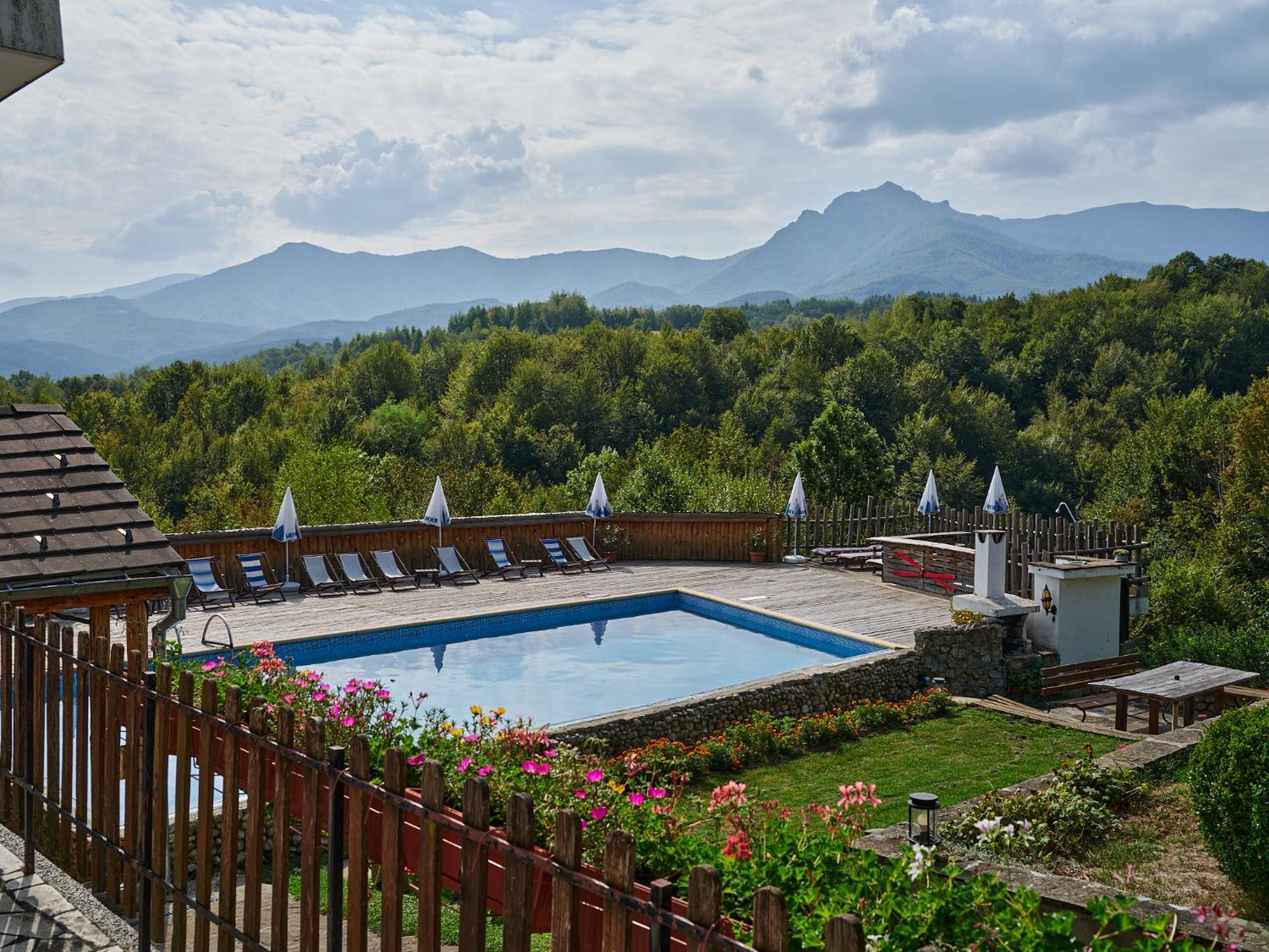 Hotel Tihiat Kat Apriltsi  Dış mekan fotoğraf