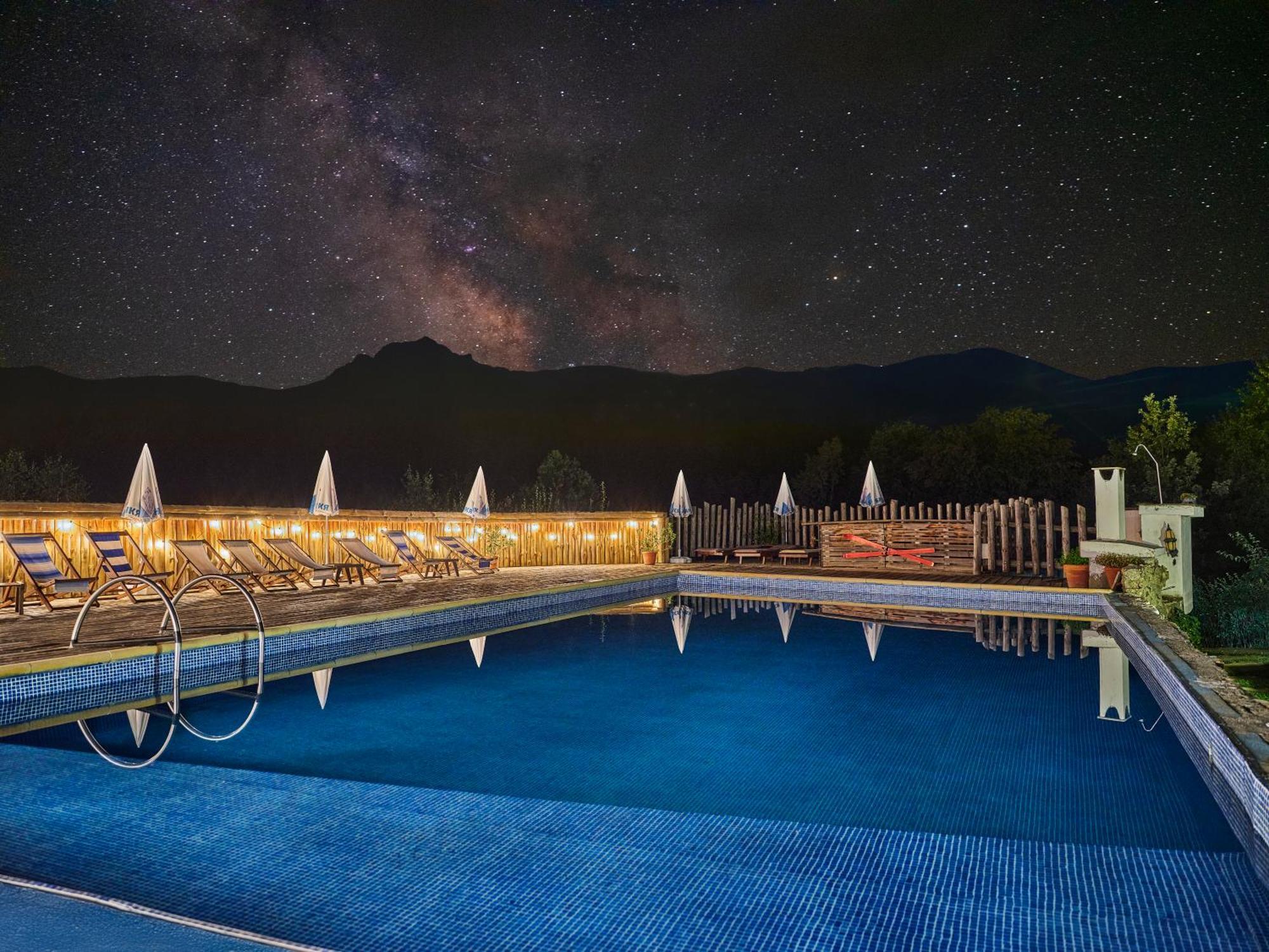 Hotel Tihiat Kat Apriltsi  Dış mekan fotoğraf